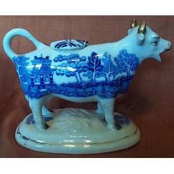 Willow pattern cow creamer