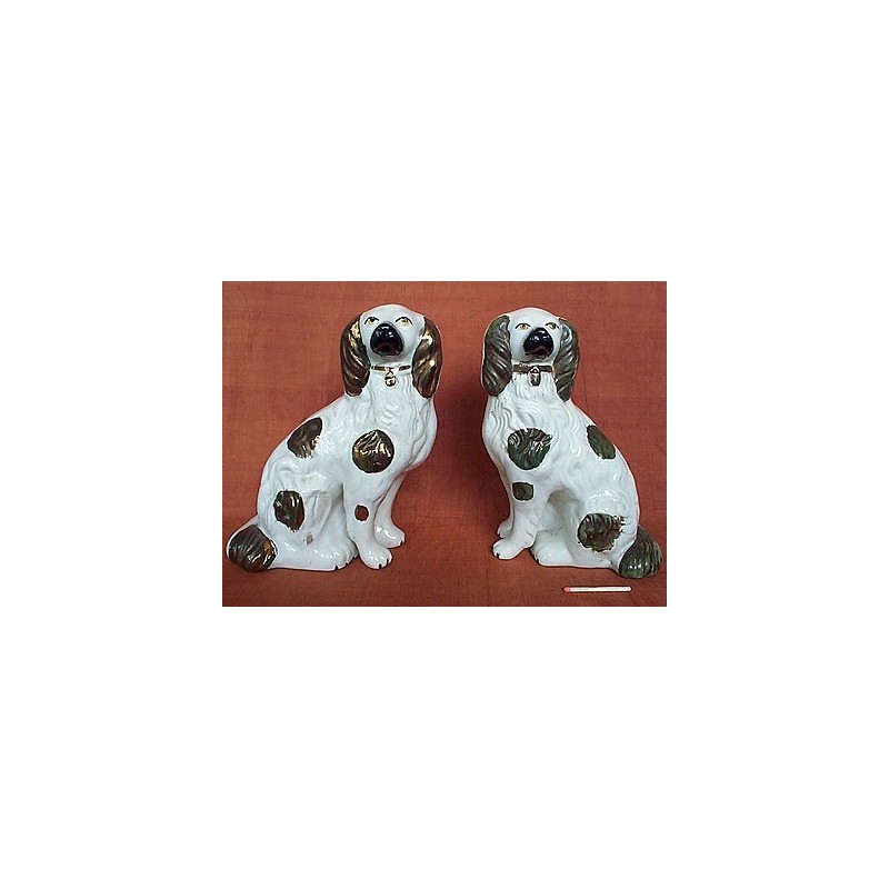 Green patch spaniels, pair